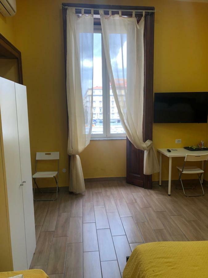 La Casa Di Fafa Bed & Breakfast Napoli Exterior foto
