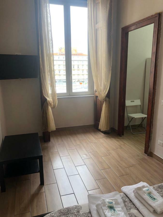 La Casa Di Fafa Bed & Breakfast Napoli Exterior foto
